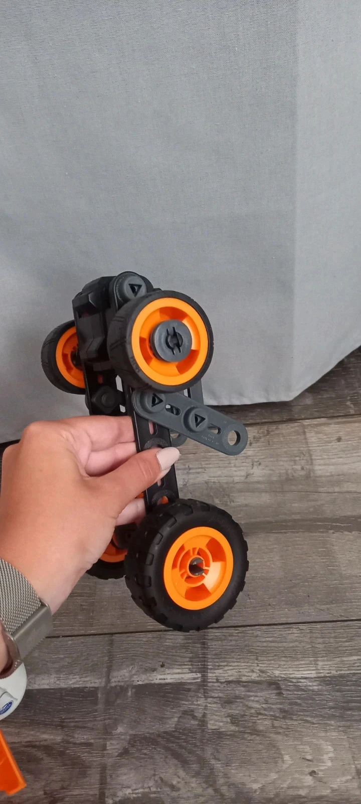 Voiture de course à rétrofriction à construire noire et jaune Meccano junior – photo 4
